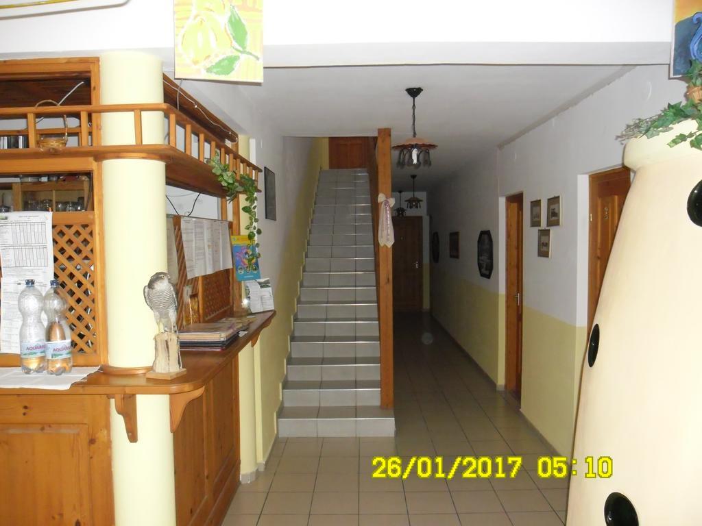 Pension Heidi Lenti Ngoại thất bức ảnh